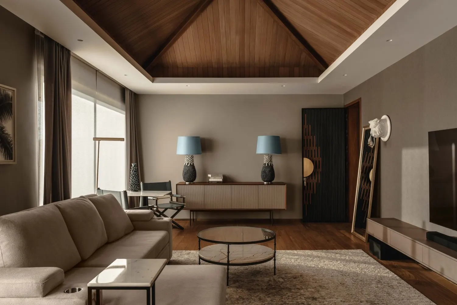 Property image - full photo 11