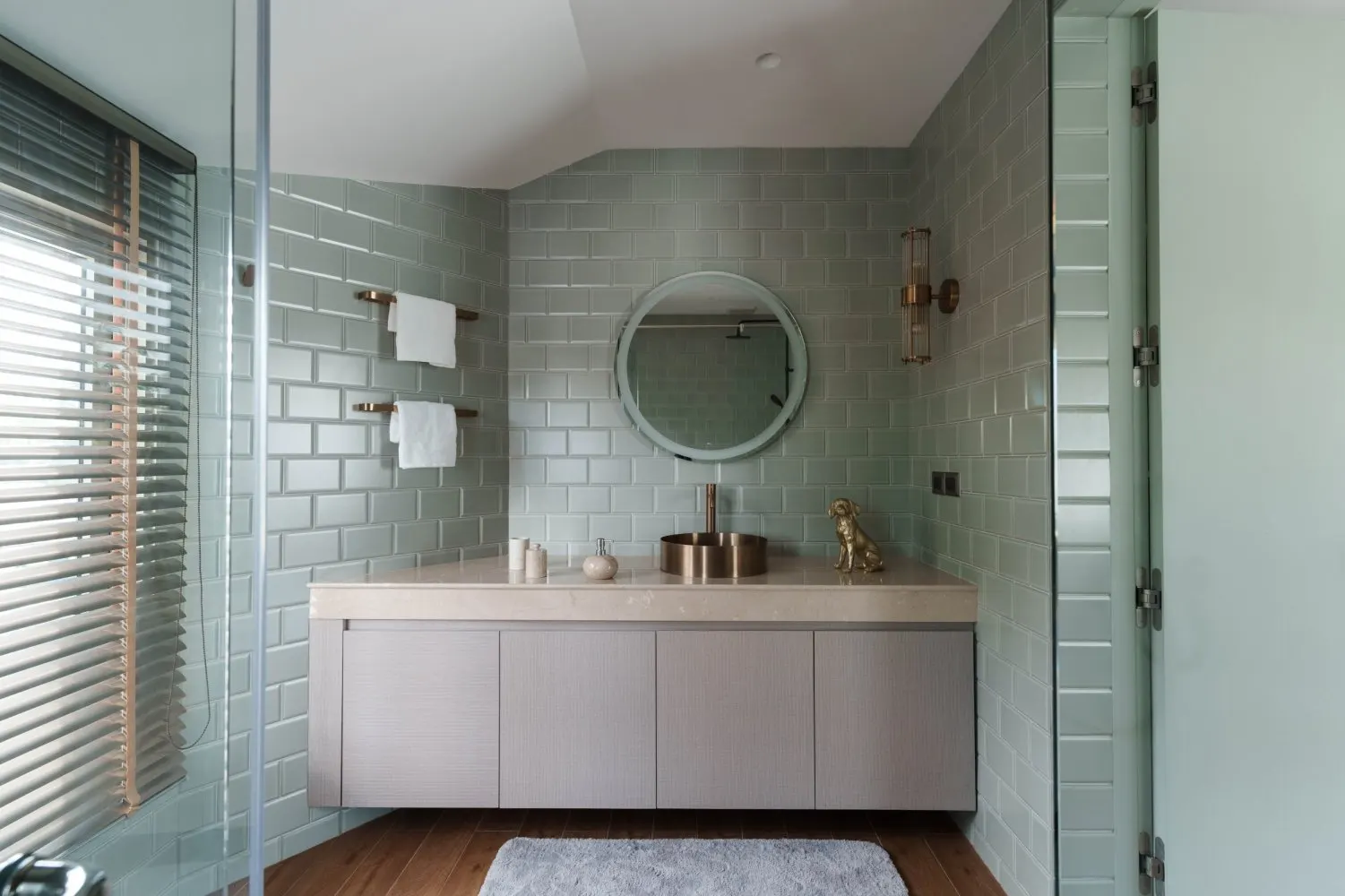 Property image - full photo 15