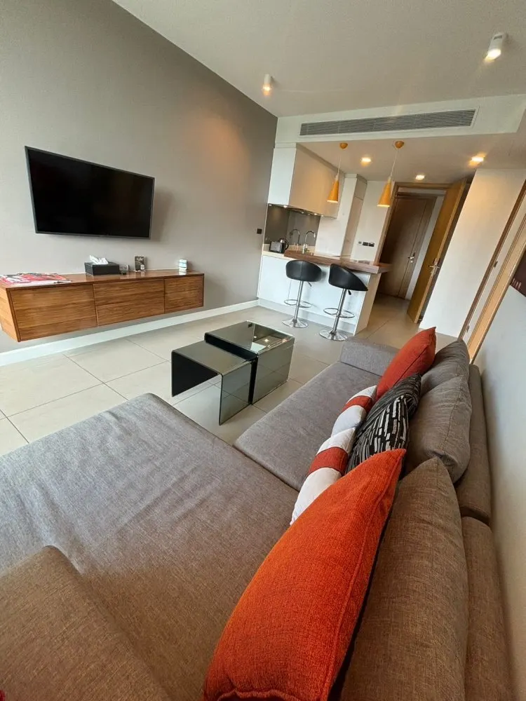 Property image - full photo 4