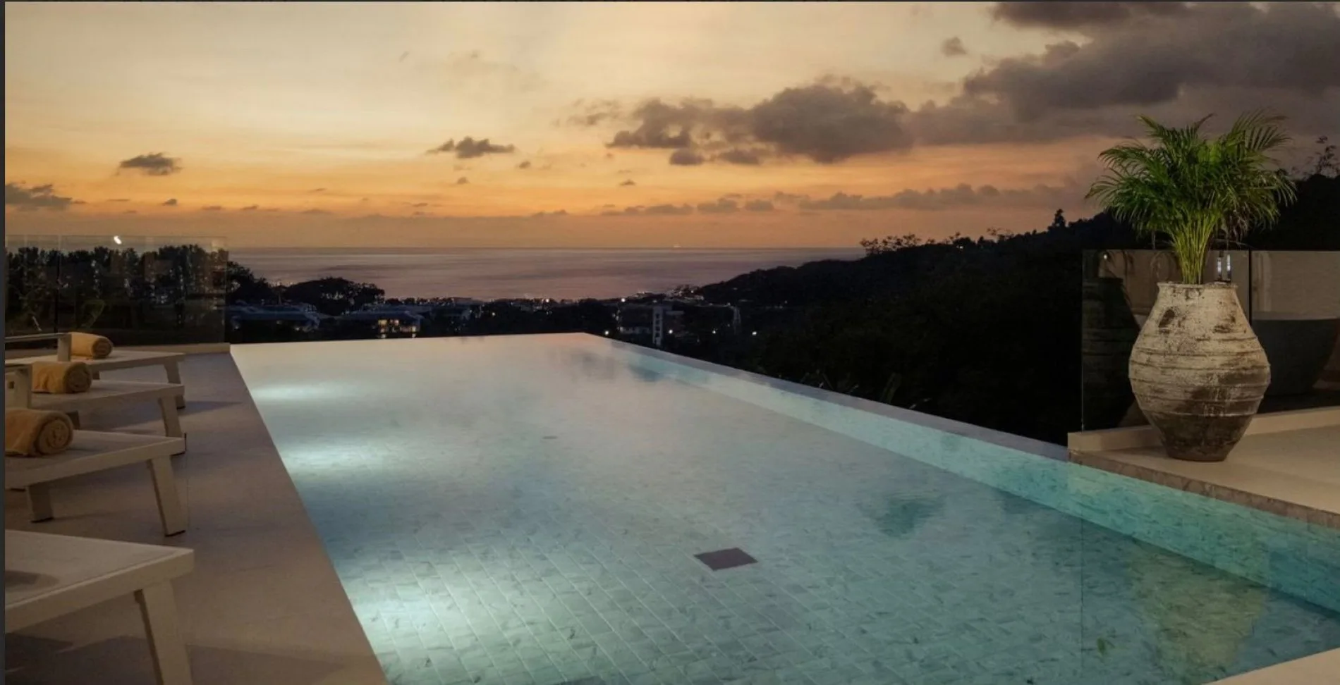Property image - full photo 8