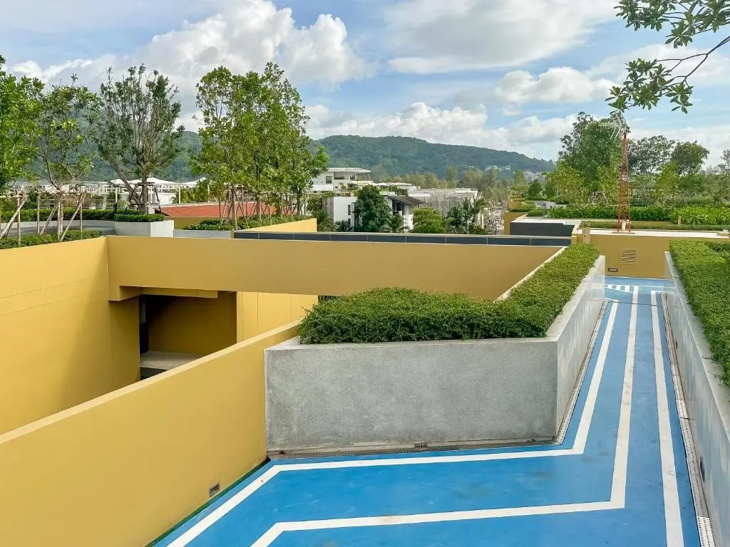 Property image - full photo 12