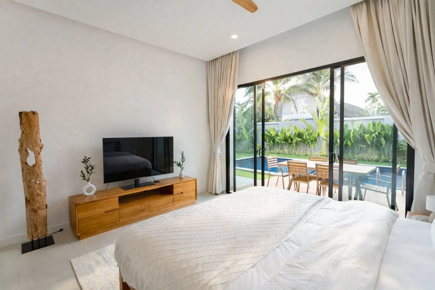 Property image - full photo 15