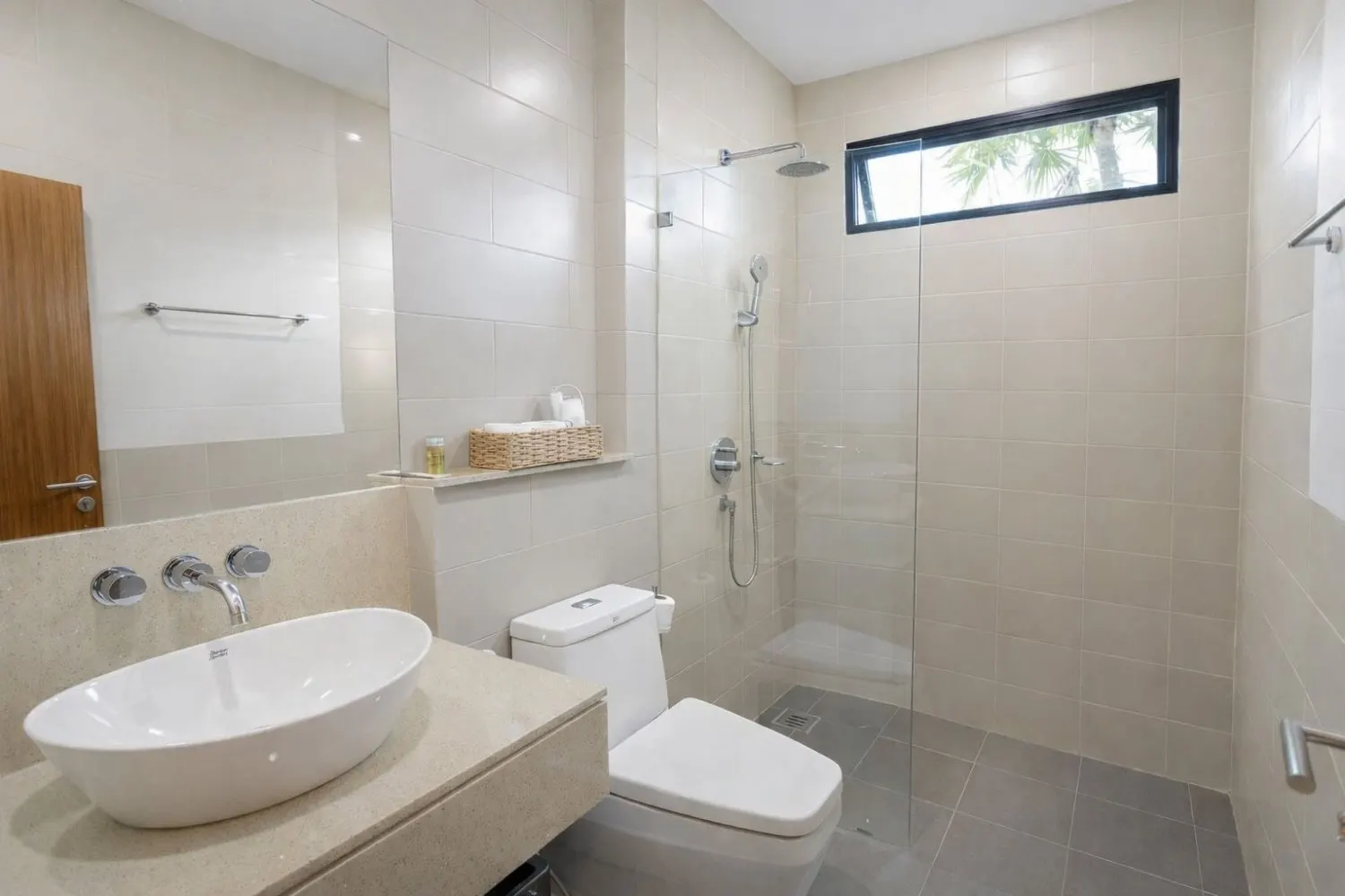 Property image - full photo 22