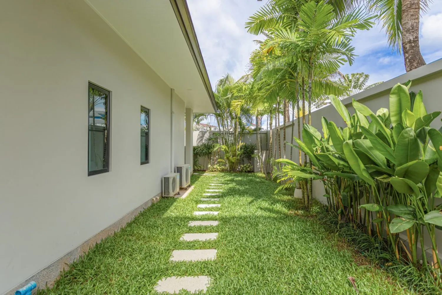 Property image - full photo 29