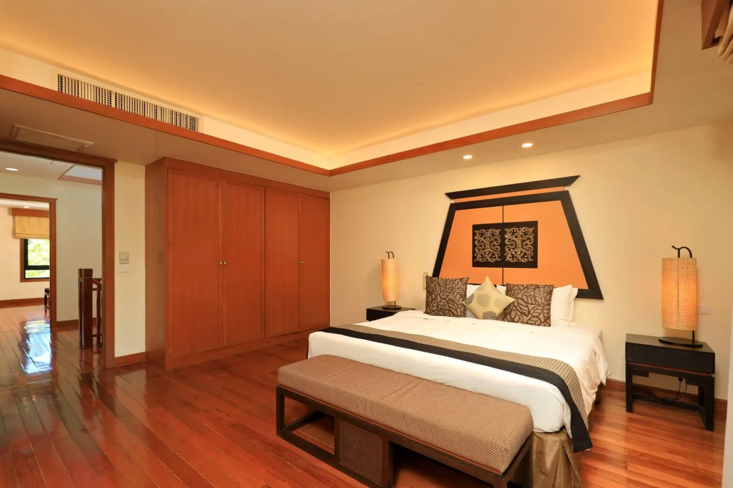 Property image - full photo 8