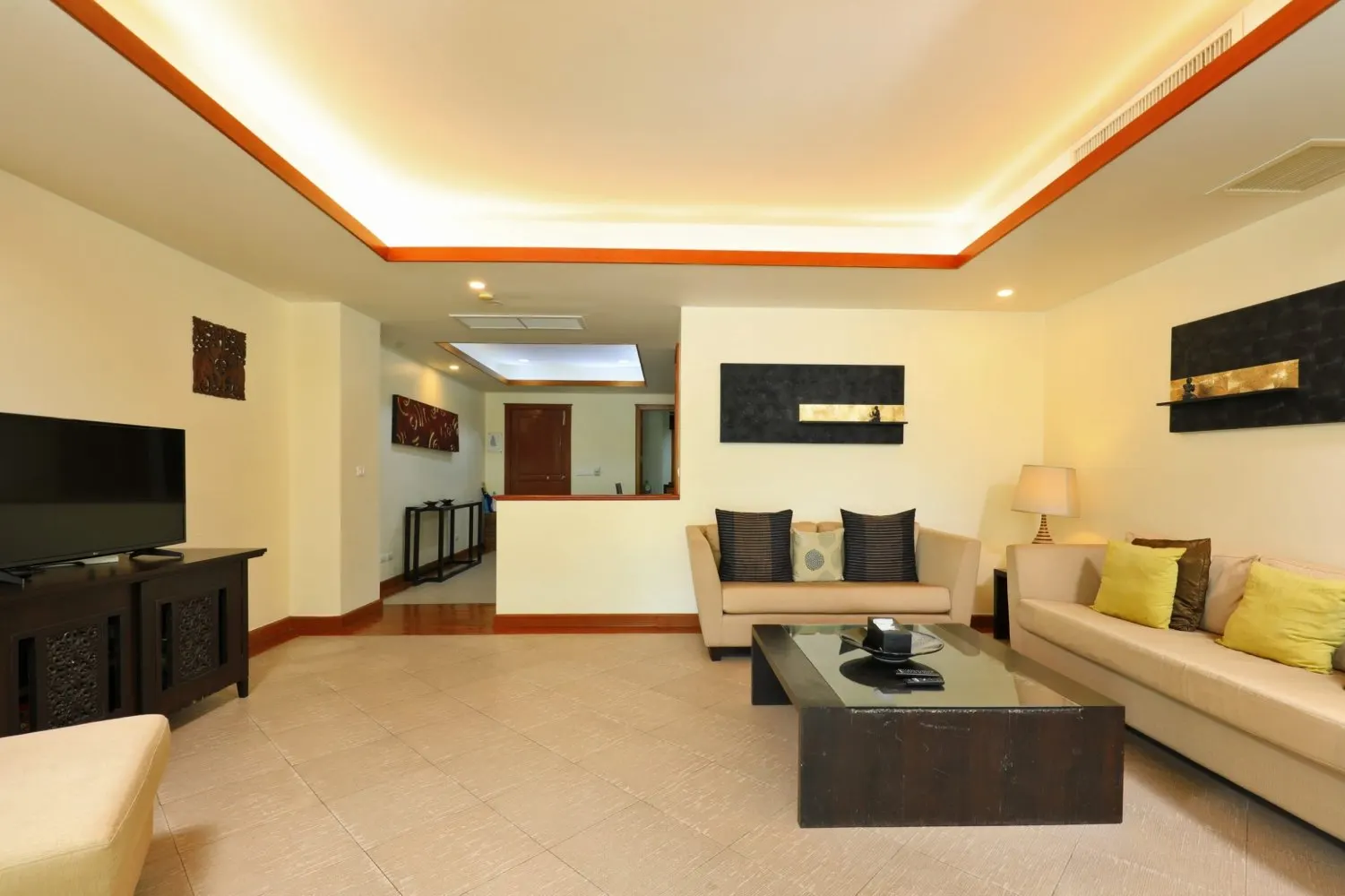 Property image - full photo 5