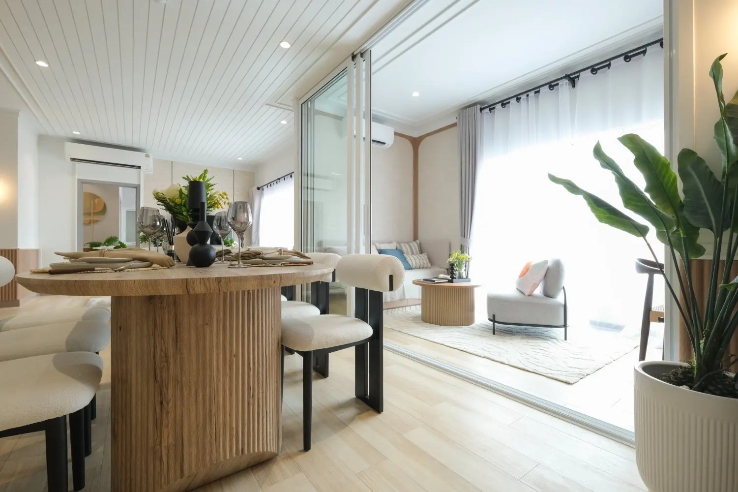 Property image - full photo 1