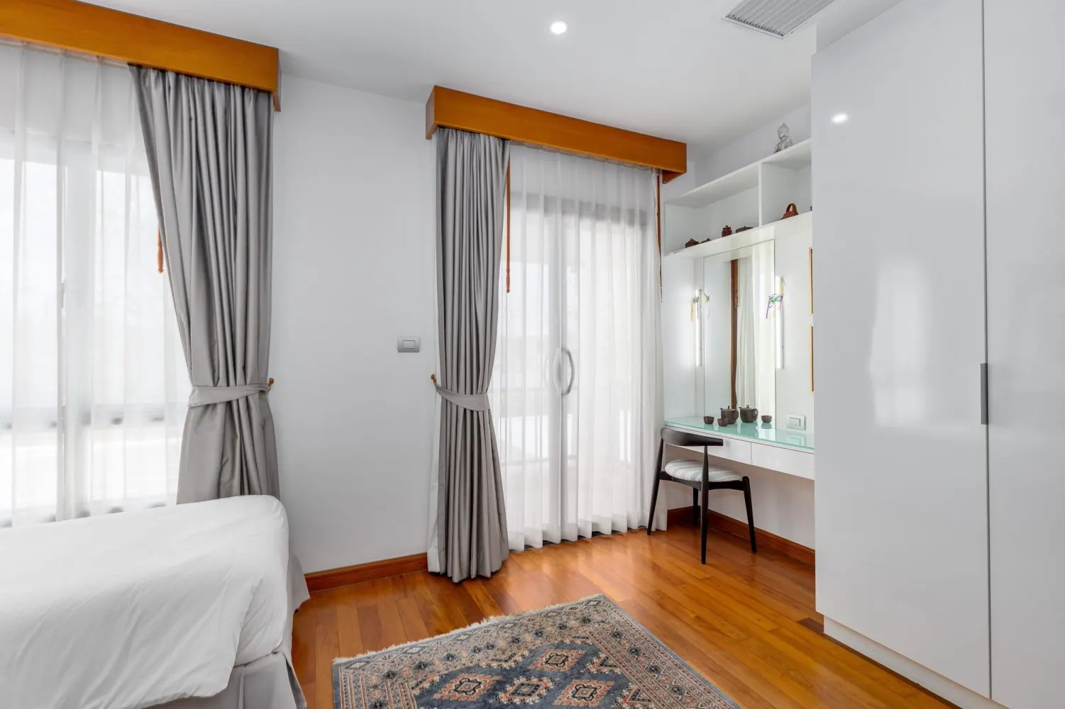 Property image - full photo 20