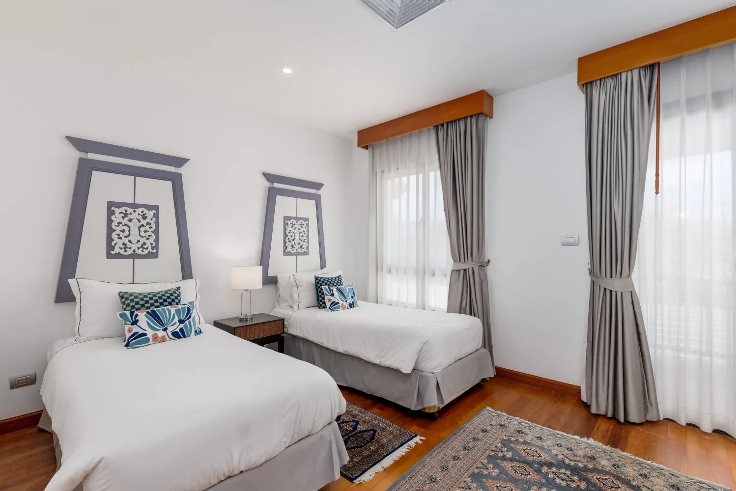 Property image - full photo 18
