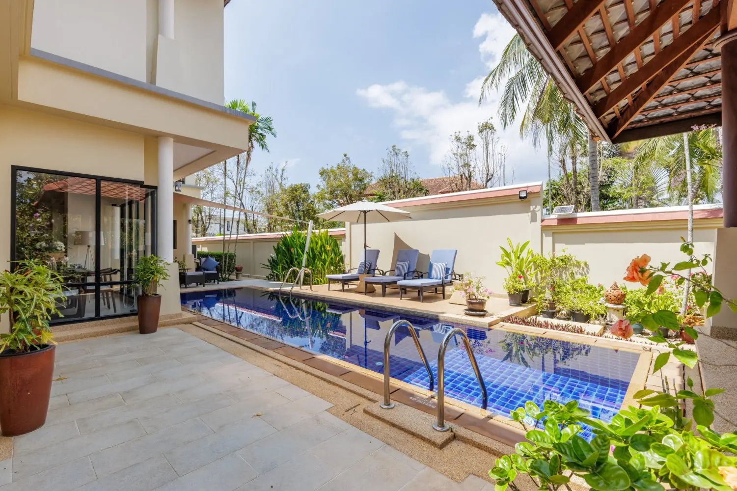 Property image - full photo 32