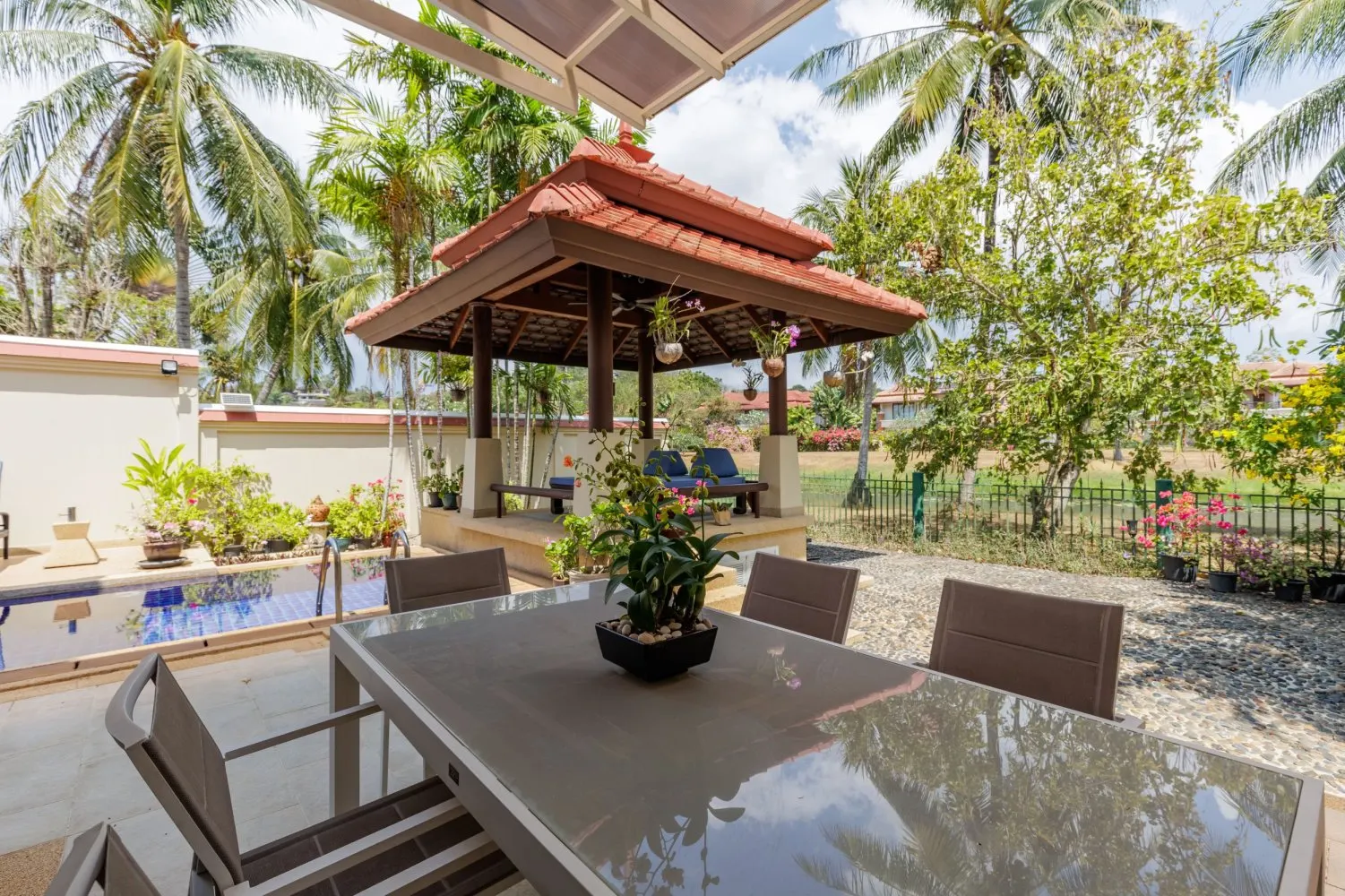 Property image - full photo 11