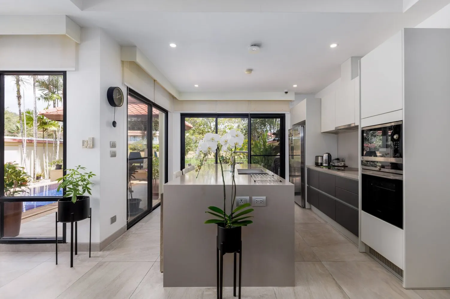 Property image - full photo 9