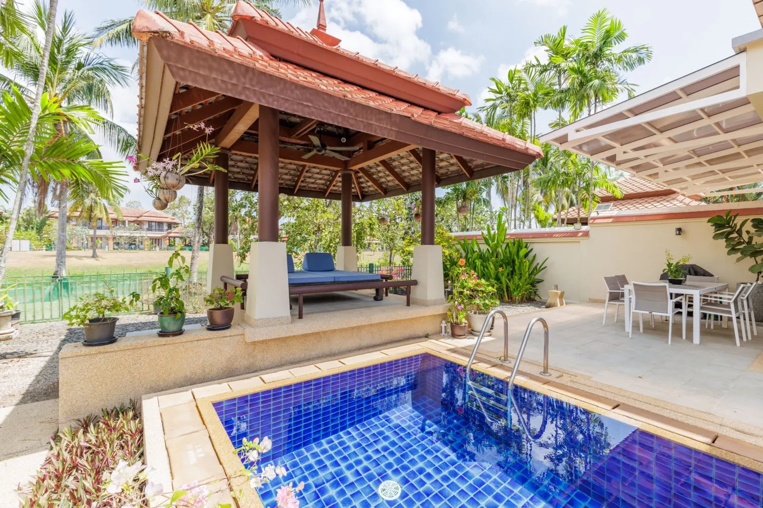 Property image - full photo 37
