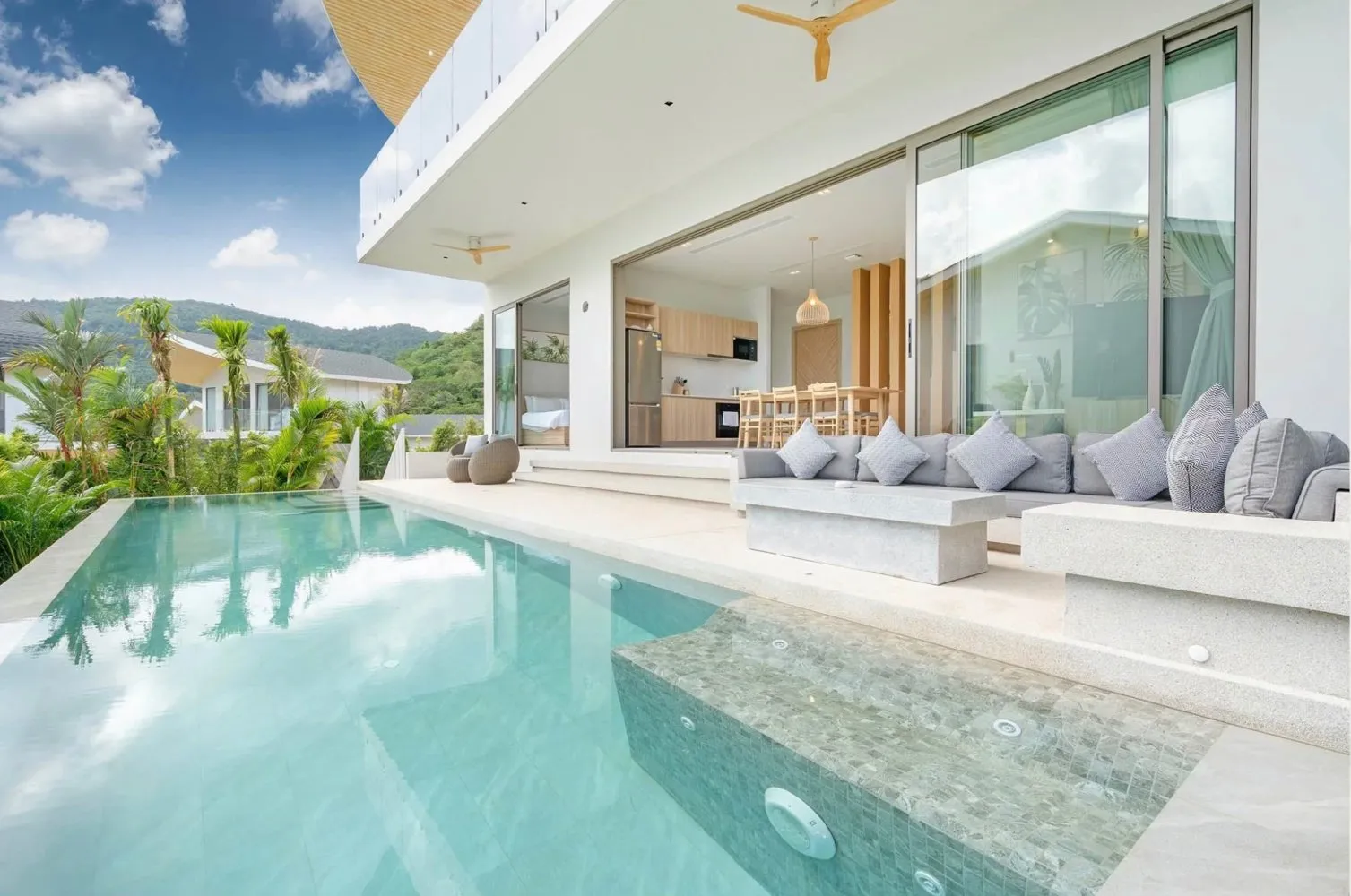 Property image - full photo 15