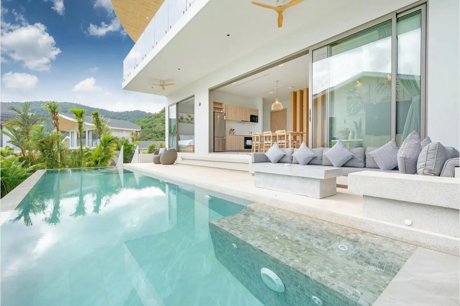 Property image - full photo 1