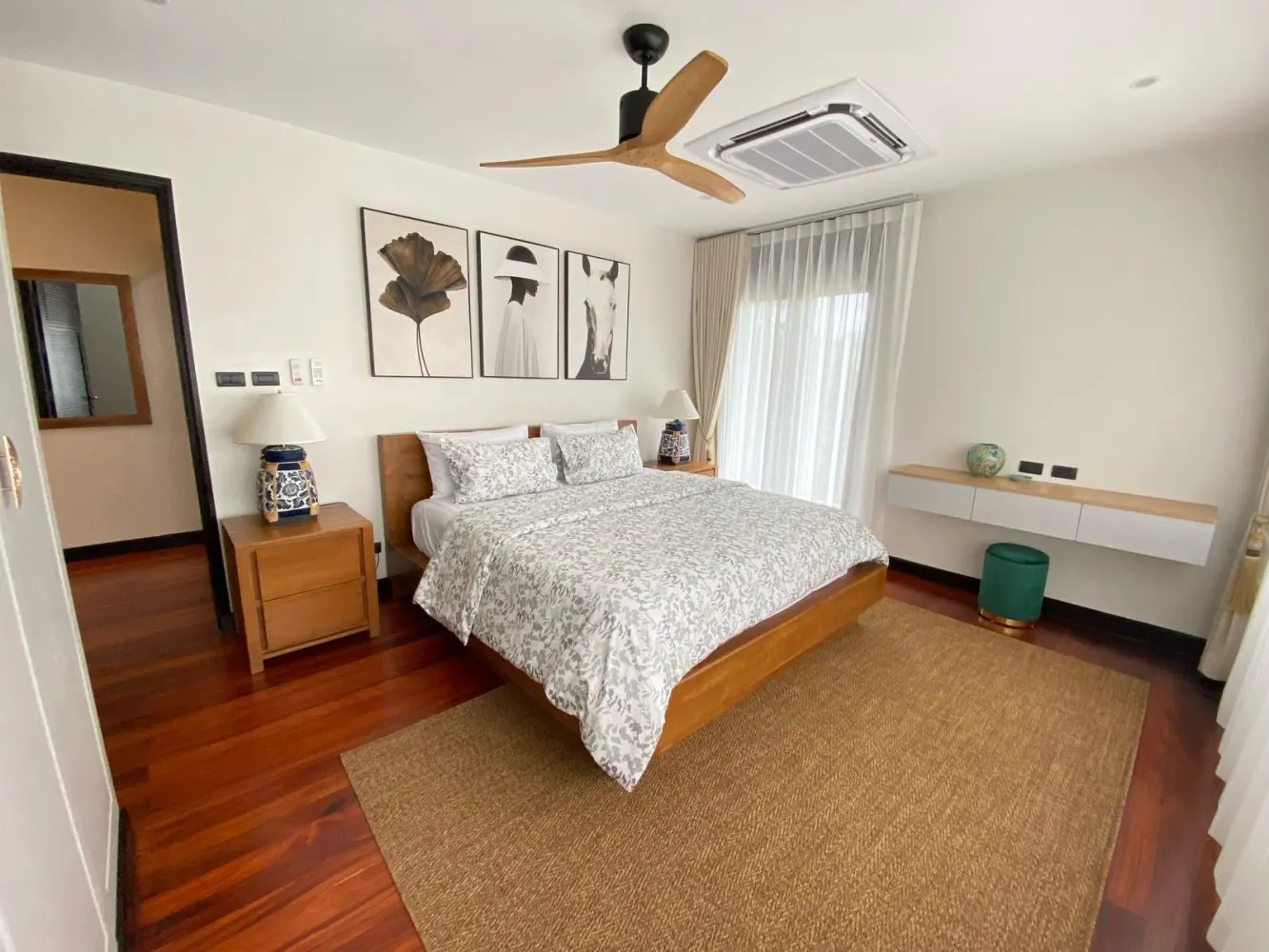Property image - full photo 13