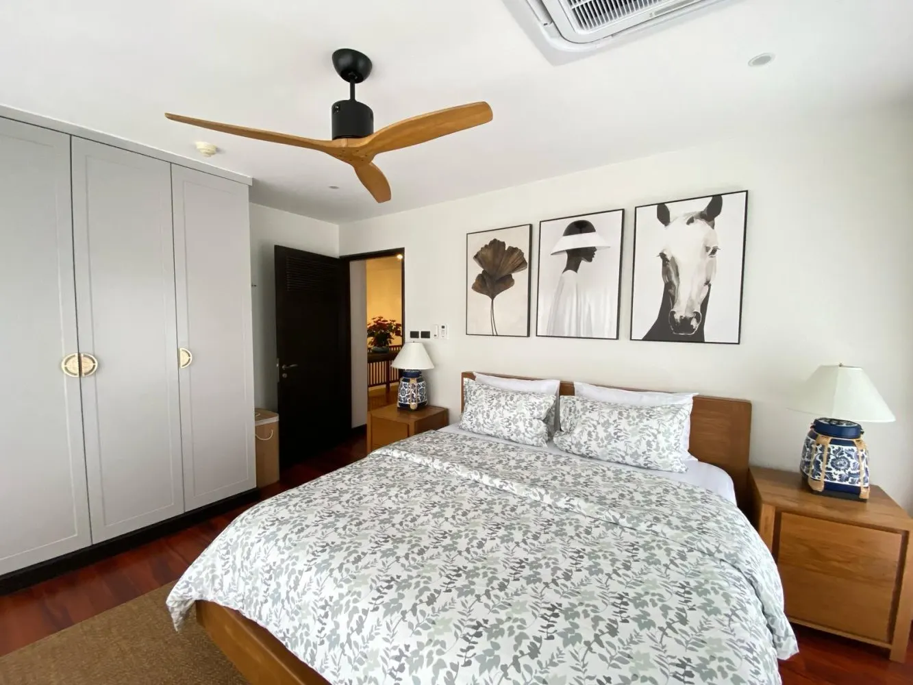 Property image - full photo 14
