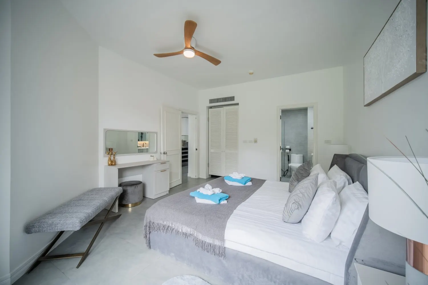 Property image - full photo 26