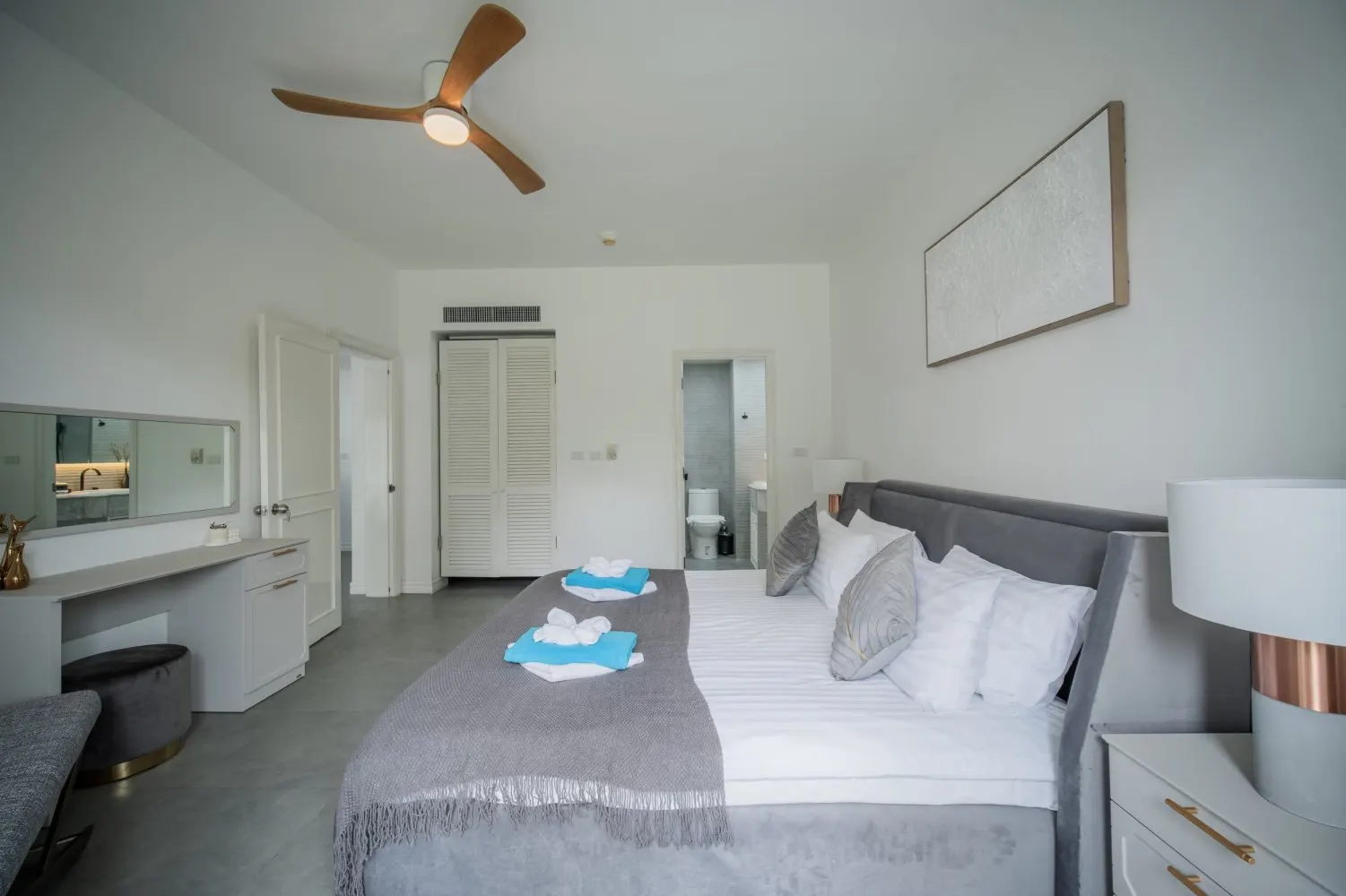 Property image - full photo 30
