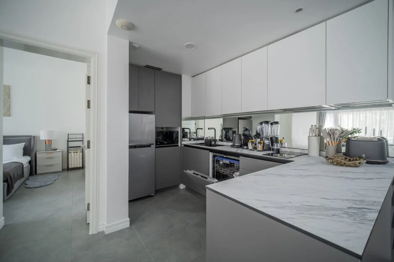 Property image - full photo 9