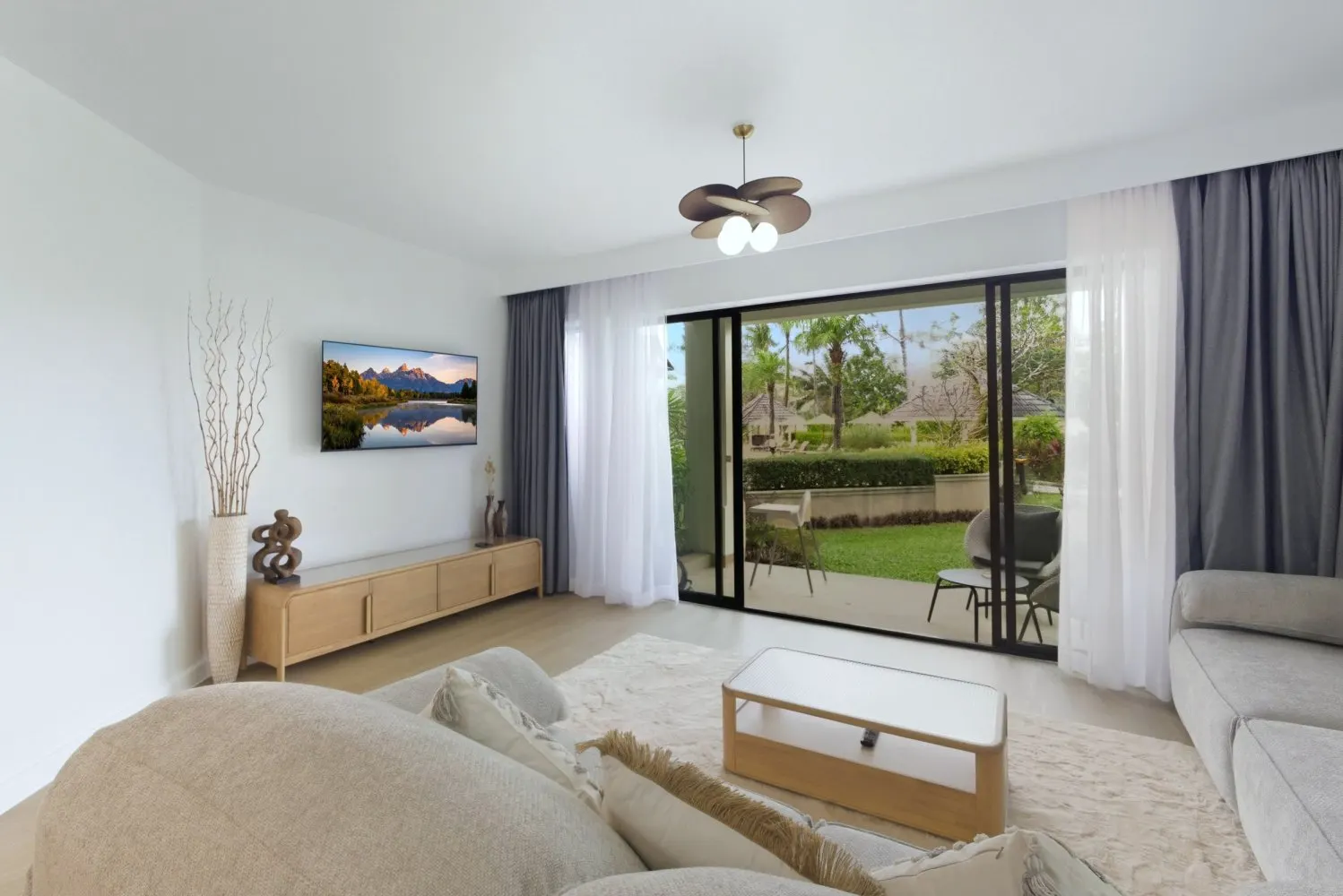 Property image - full photo 16