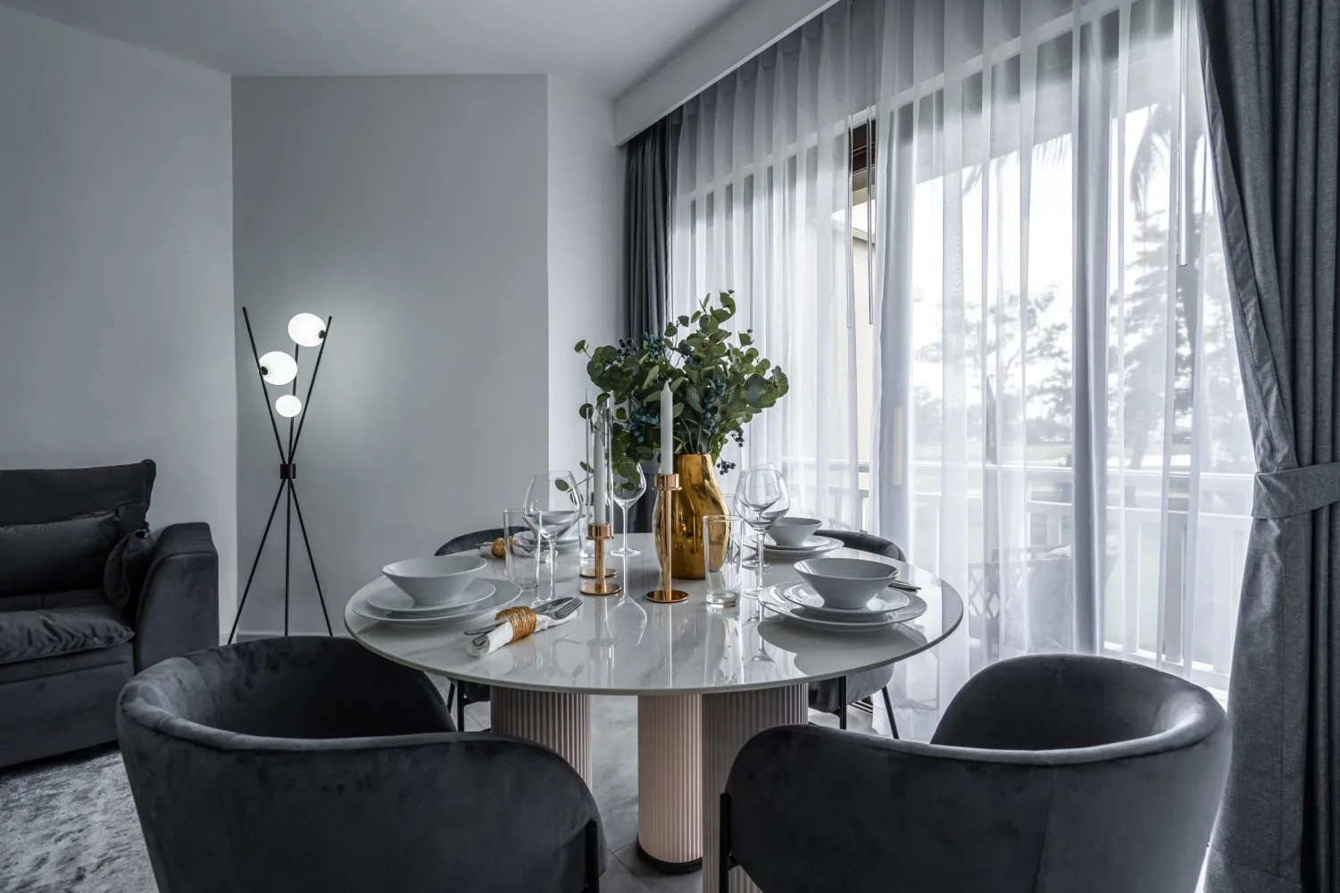 Property image - full photo 4