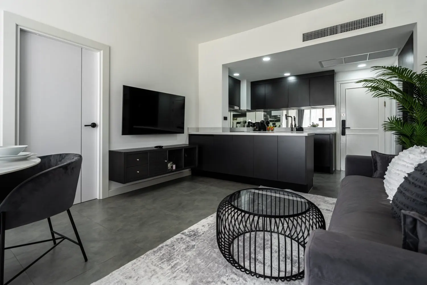 Property image - full photo 12