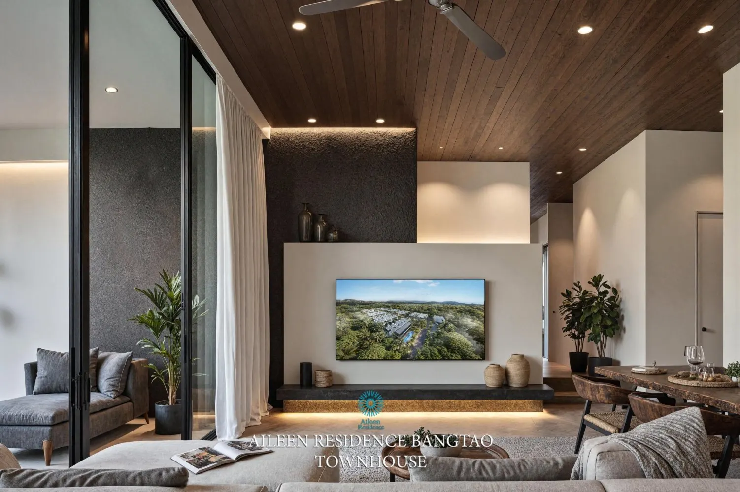 Property image - full photo 2