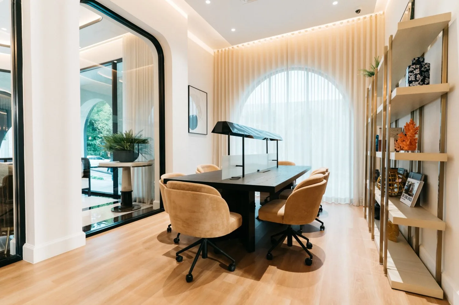Property image - full photo 3