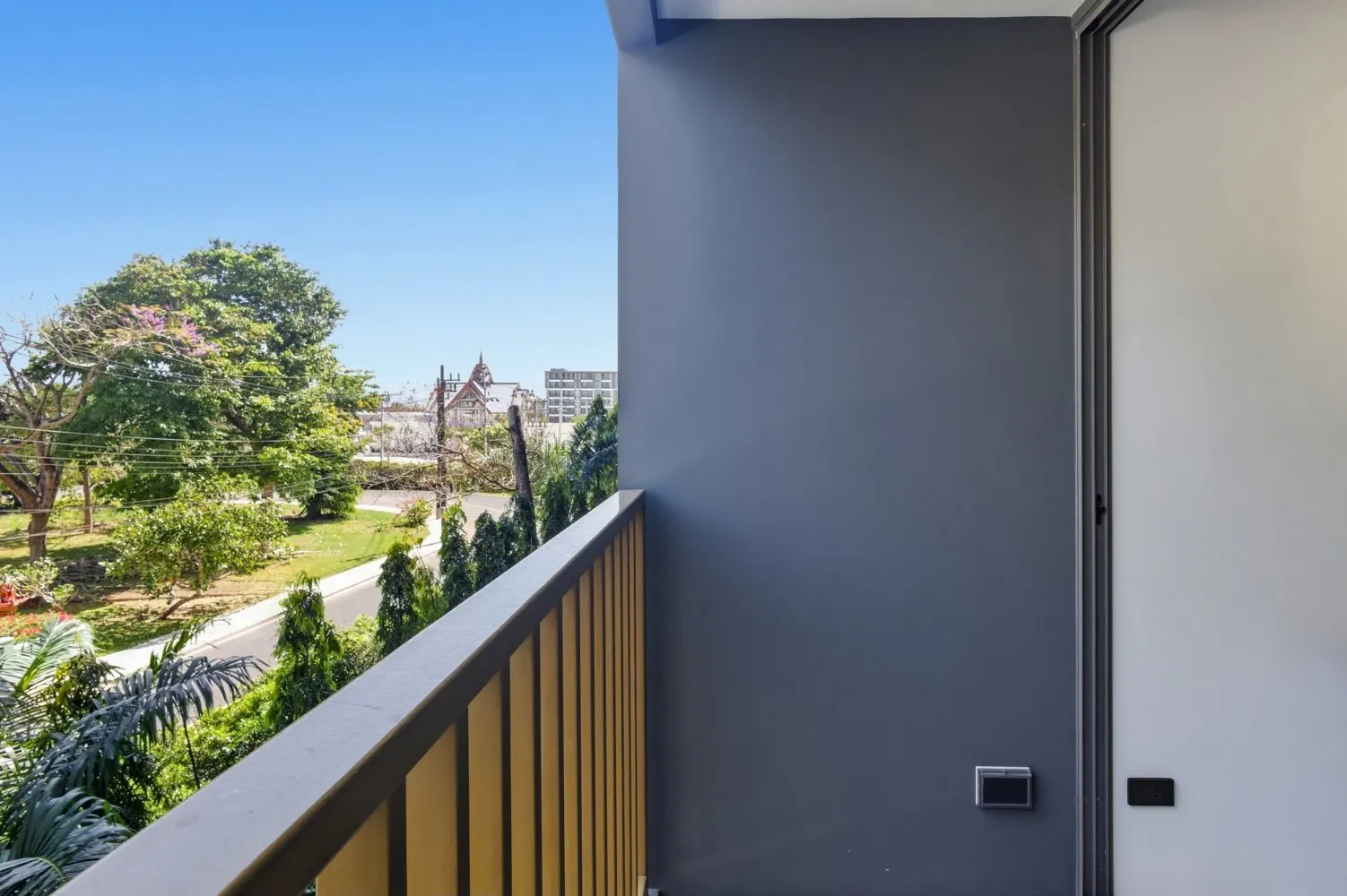 Property image - full photo 34