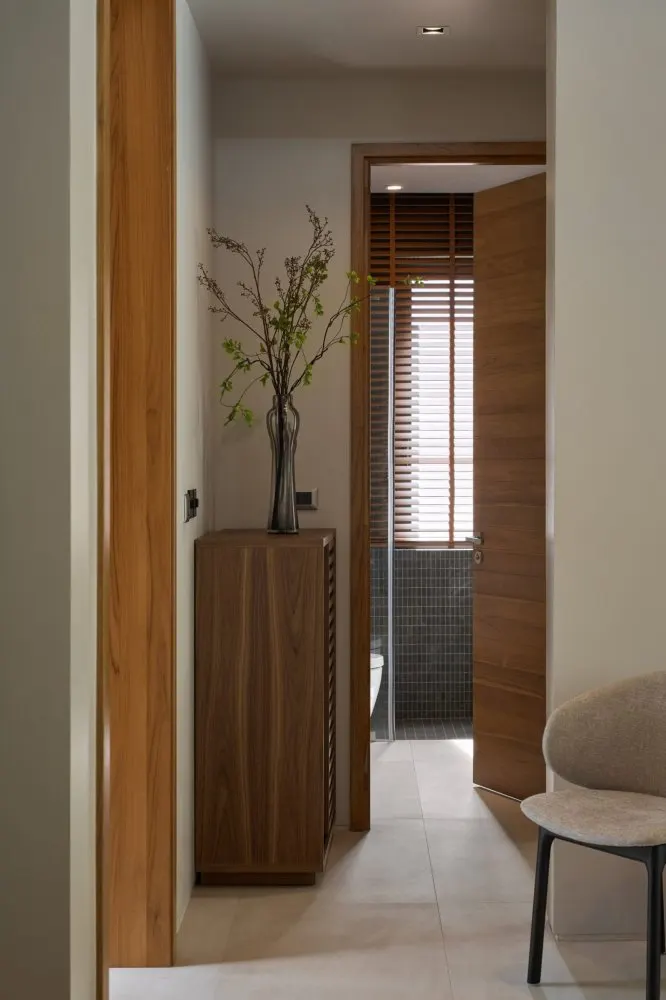 Property image - full photo 28