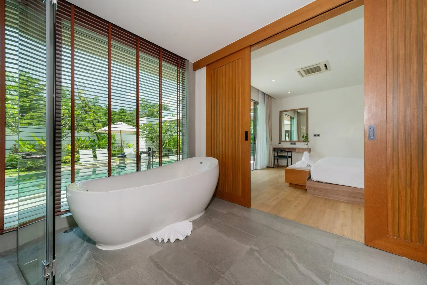 Property image - full photo 19