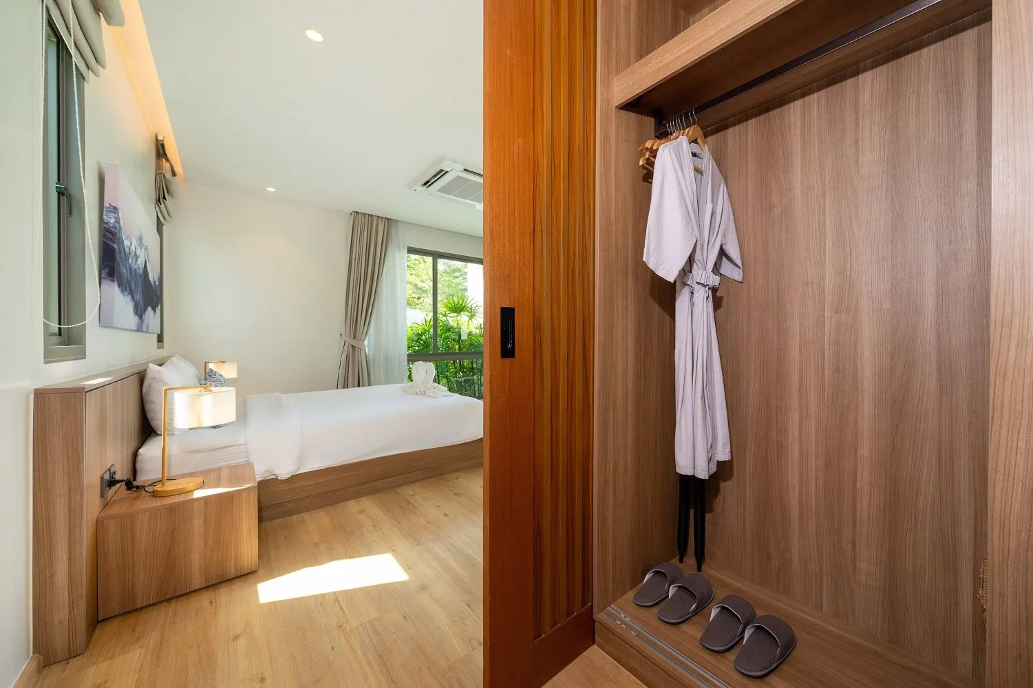Property image - full photo 16