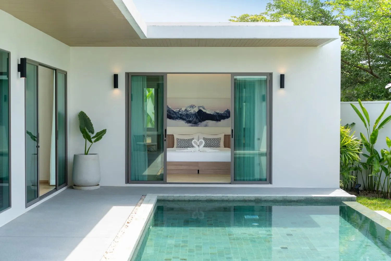 Property image - full photo 25