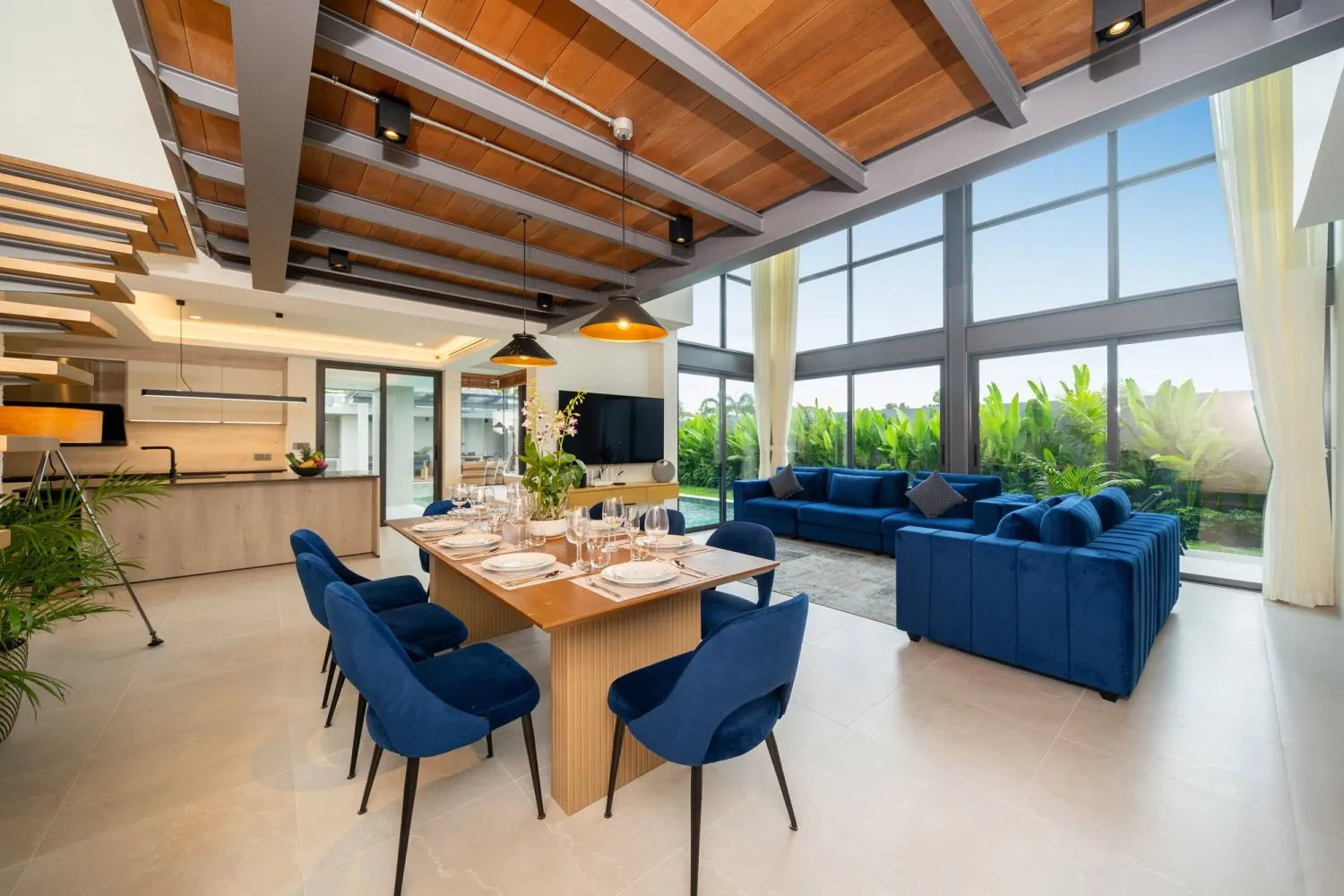 Property image - full photo 45