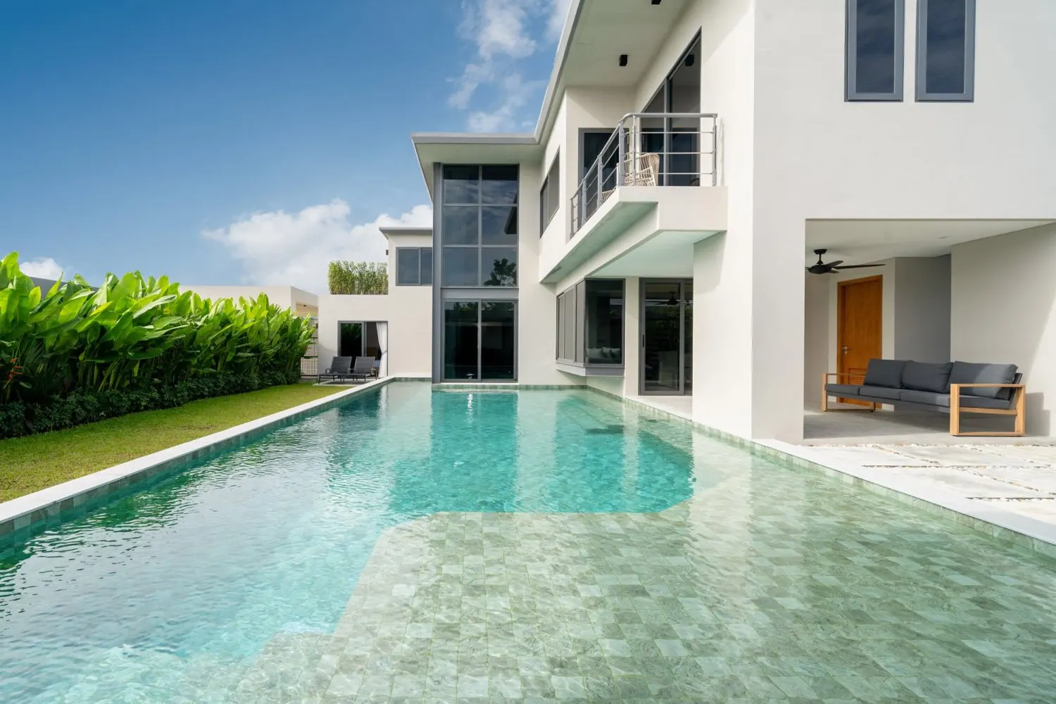 Property image - full photo 54