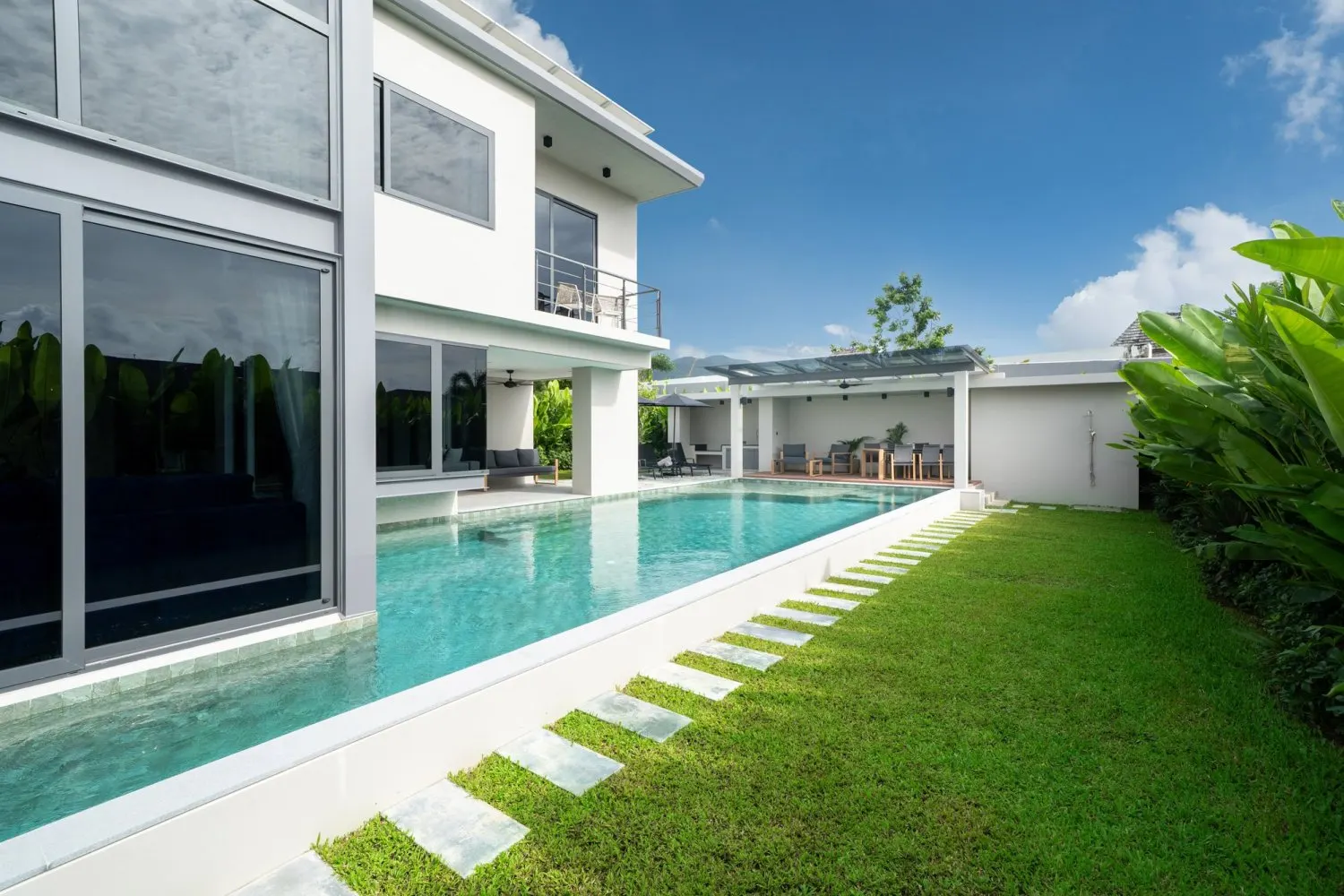 Property image - full photo 57
