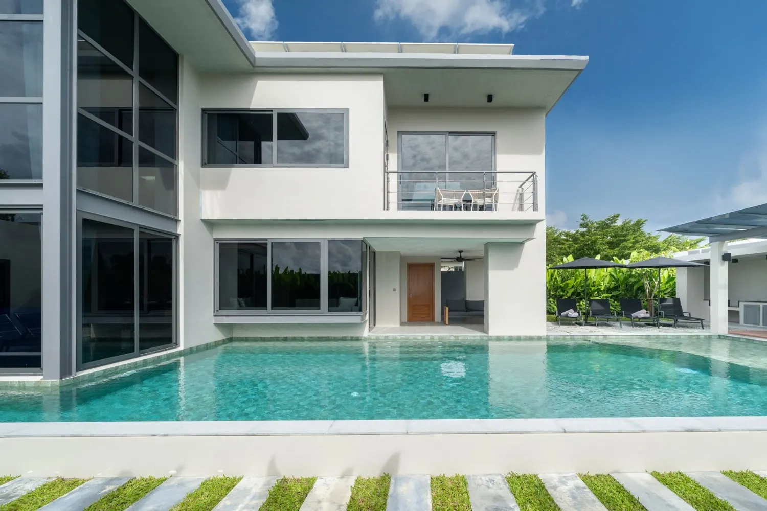 Property image - full photo 60