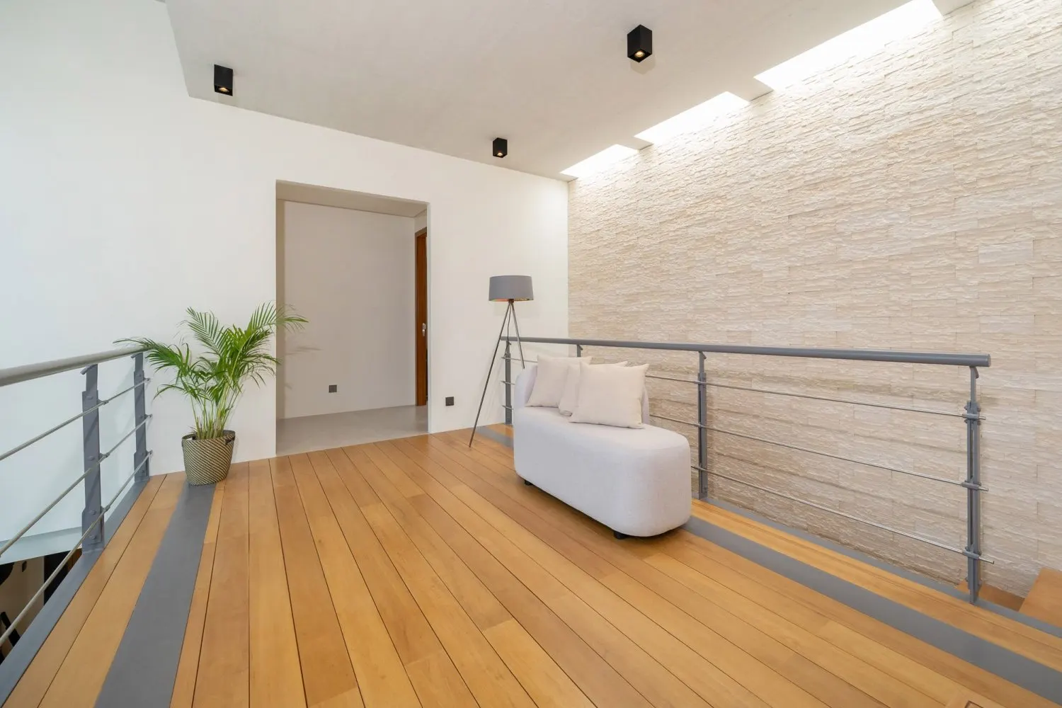 Property image - full photo 79