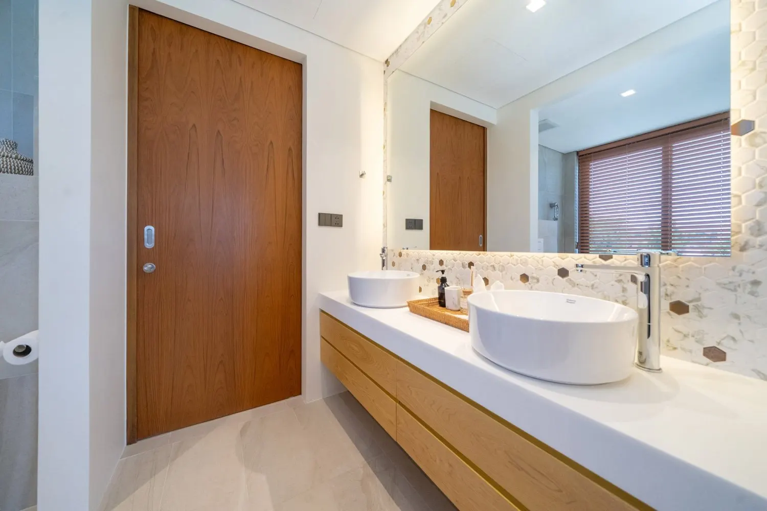 Property image - full photo 96