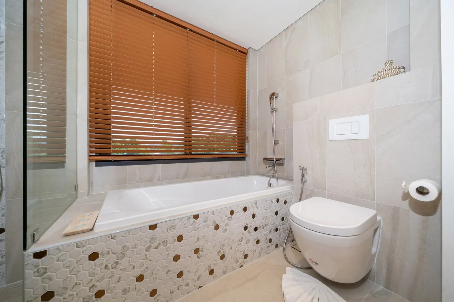 Property image - full photo 97