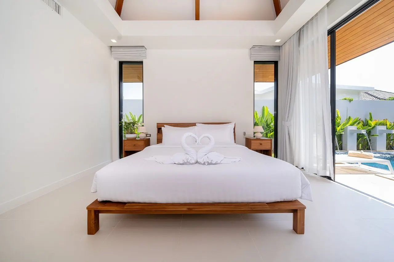 Property image - full photo 10