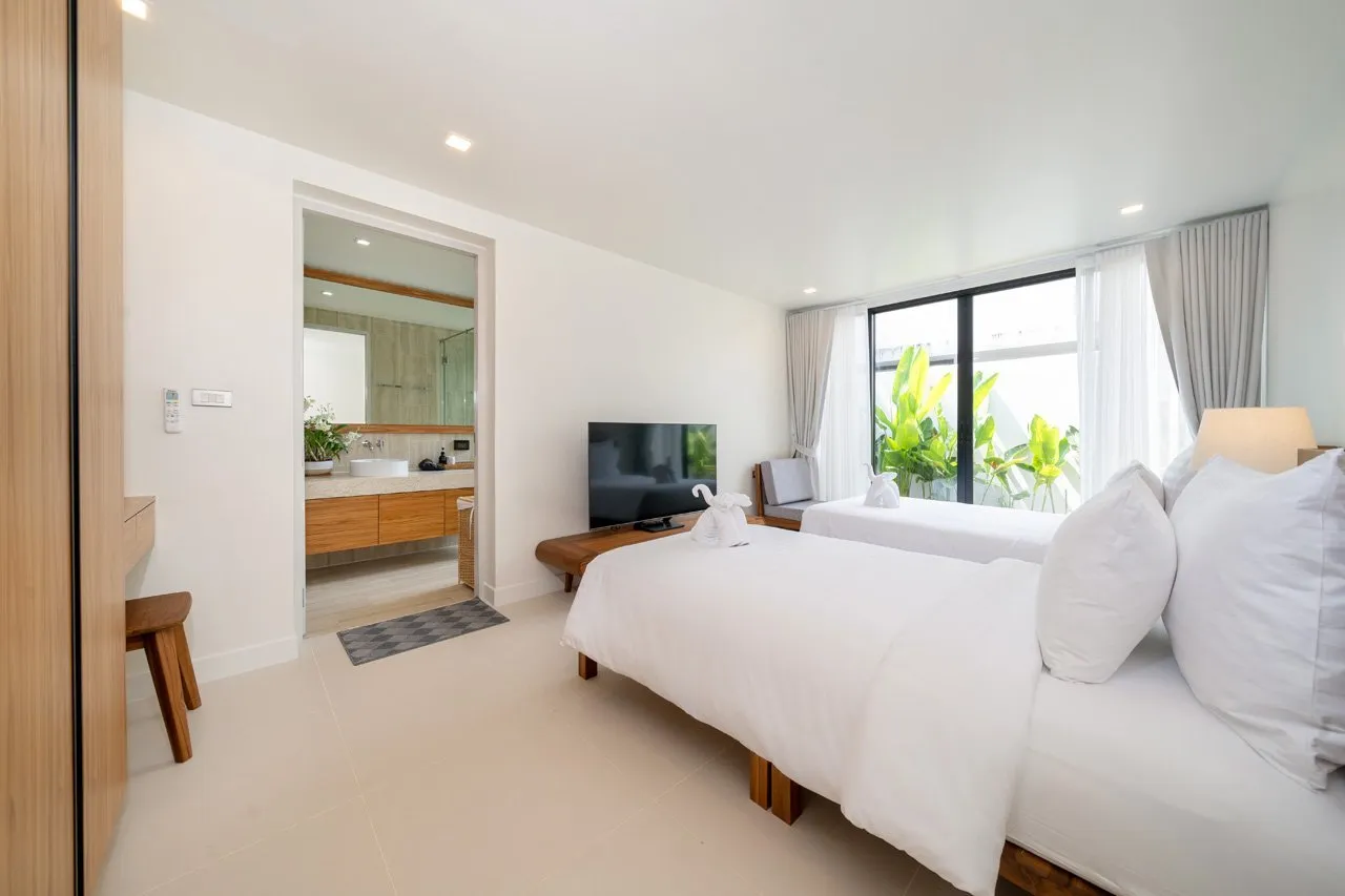 Property image - full photo 24
