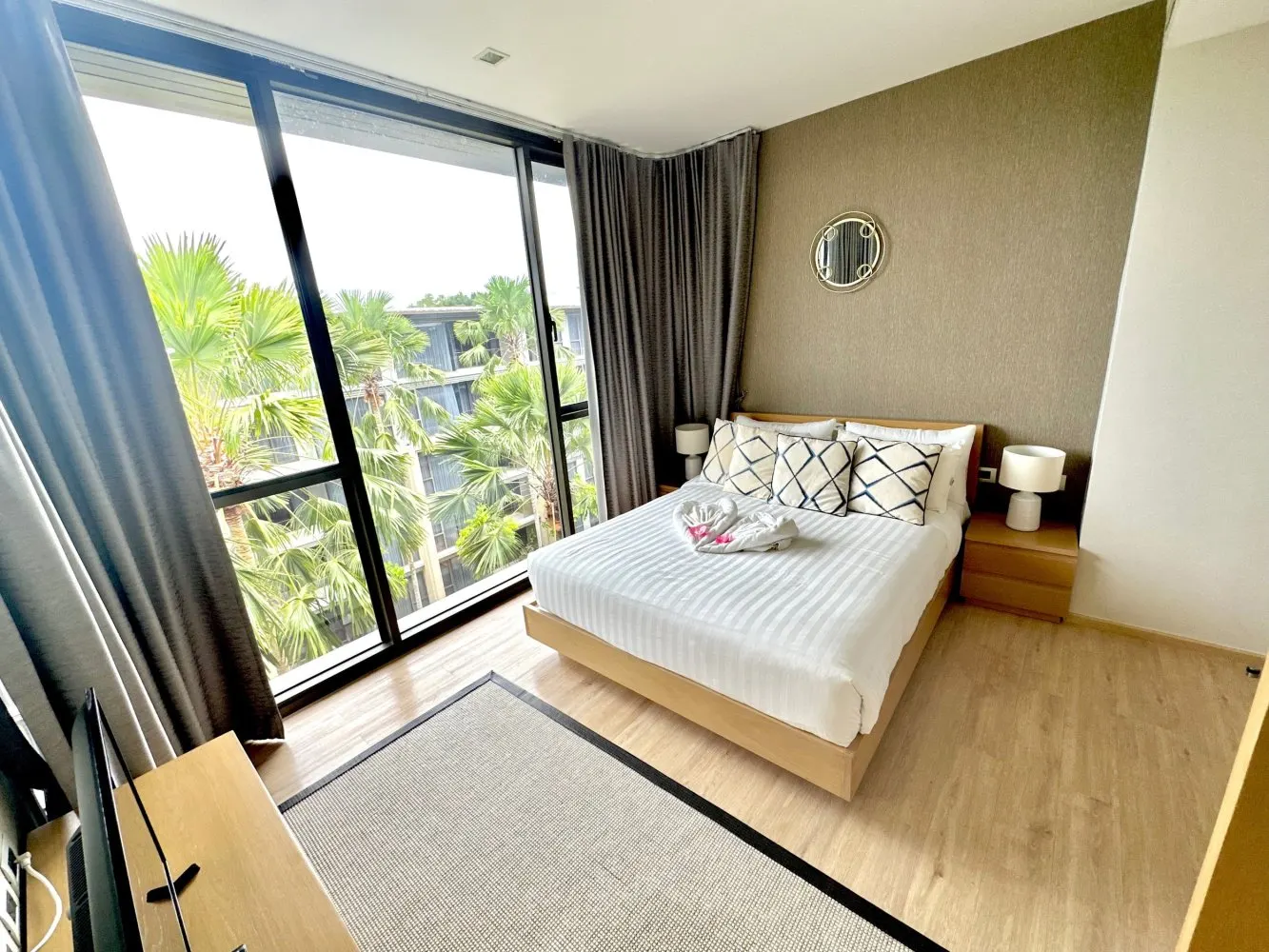 Property image - full photo 1
