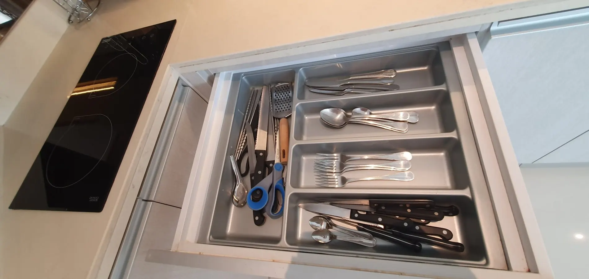 Property image - full photo 10