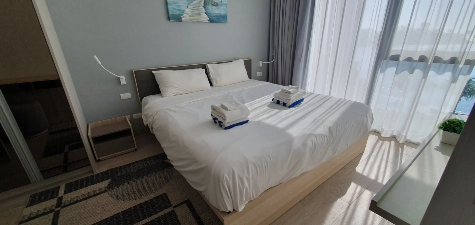 Property image - full photo 12