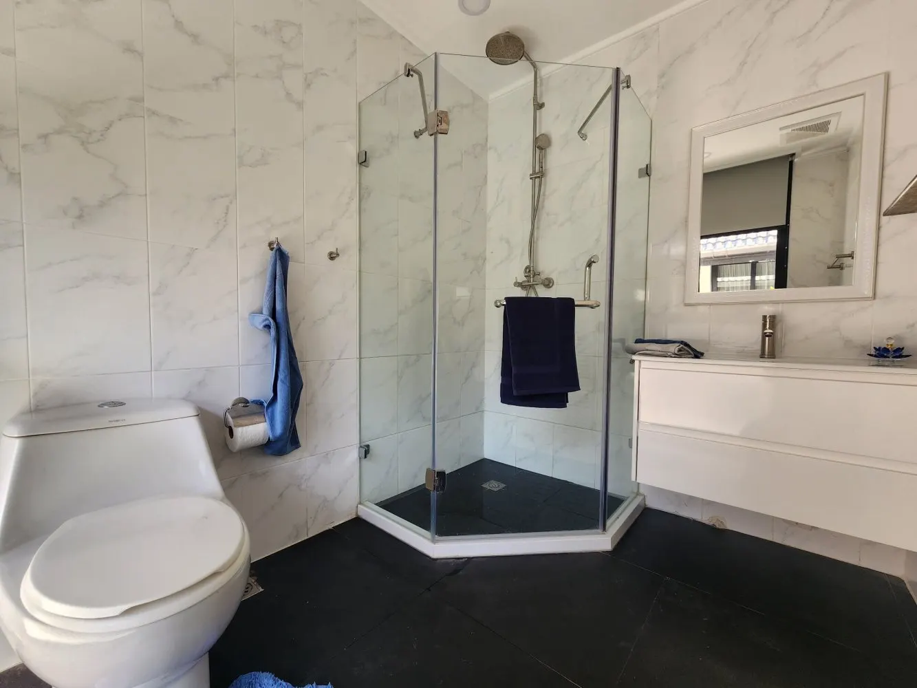 Property image - full photo 20