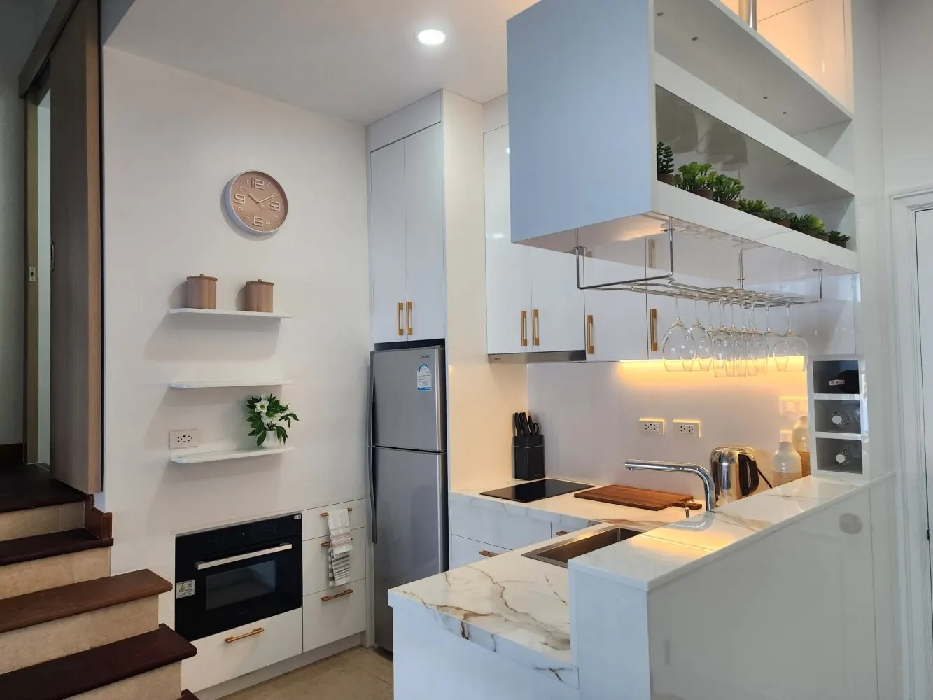 Property image - full photo 3