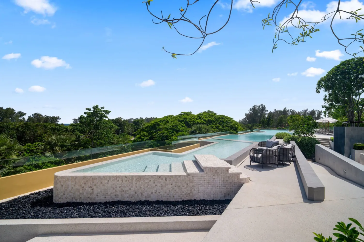 Property image - full photo 5