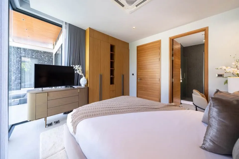 Property image - full photo 27